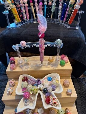 Decorative Pink Feather Crystal Ballpoint Pen with Matching Bead Charms